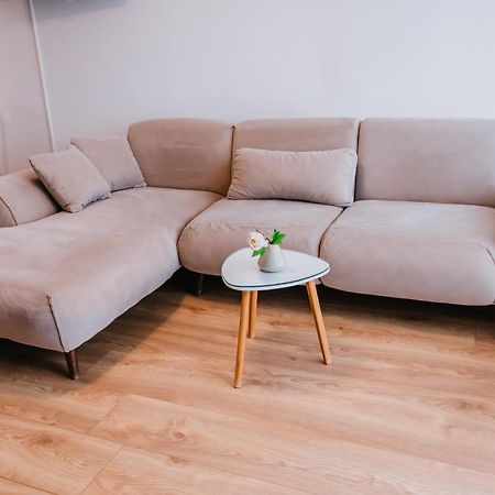 Studio Apartment Dzungla Doboj Bagian luar foto