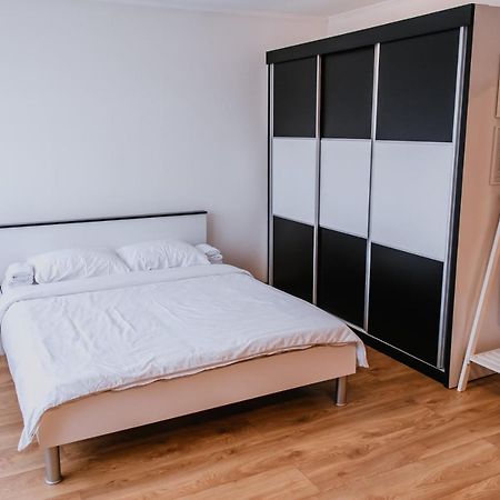 Studio Apartment Dzungla Doboj Bagian luar foto