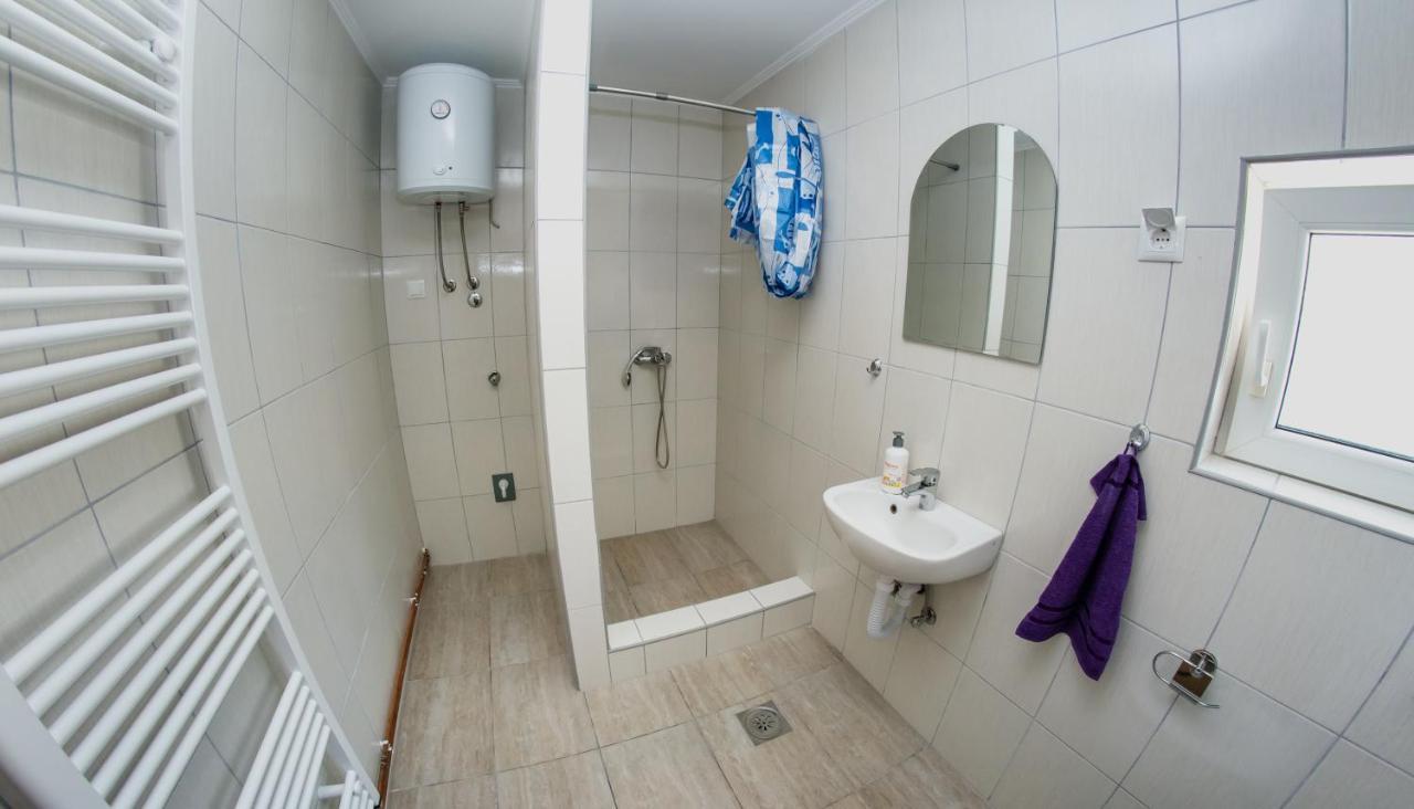 Studio Apartment Dzungla Doboj Bagian luar foto